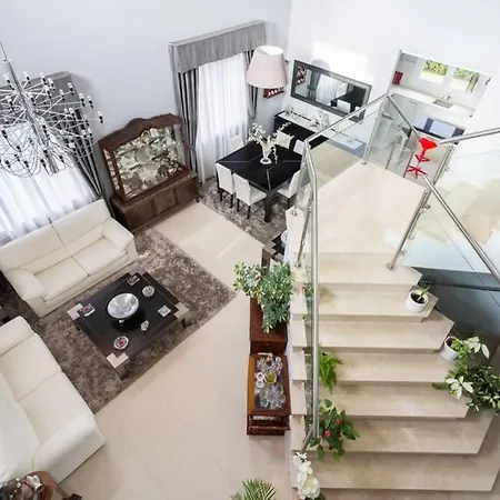 Unique Summer Residence Villa *